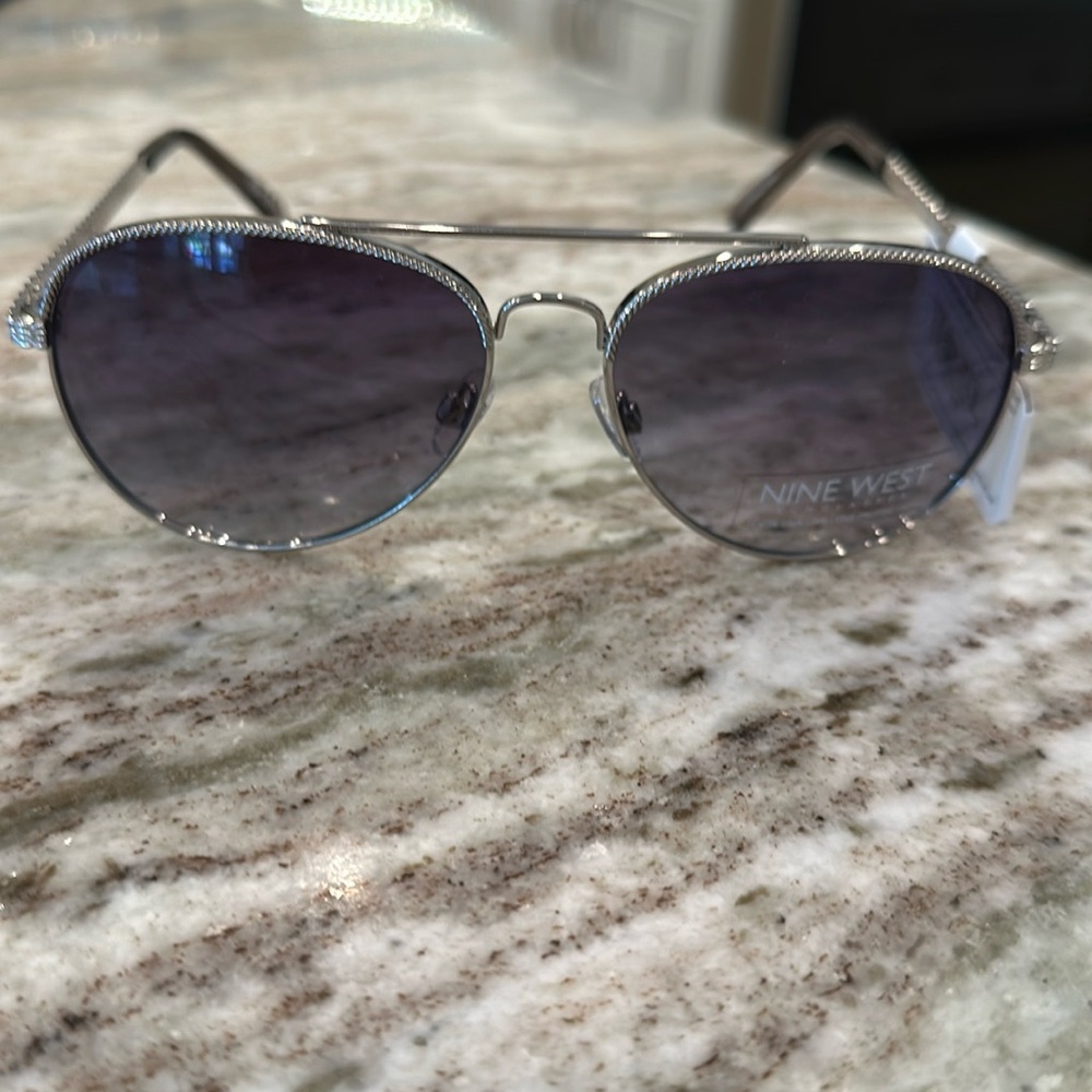 BNWT Nine West Aviator Sunglasses